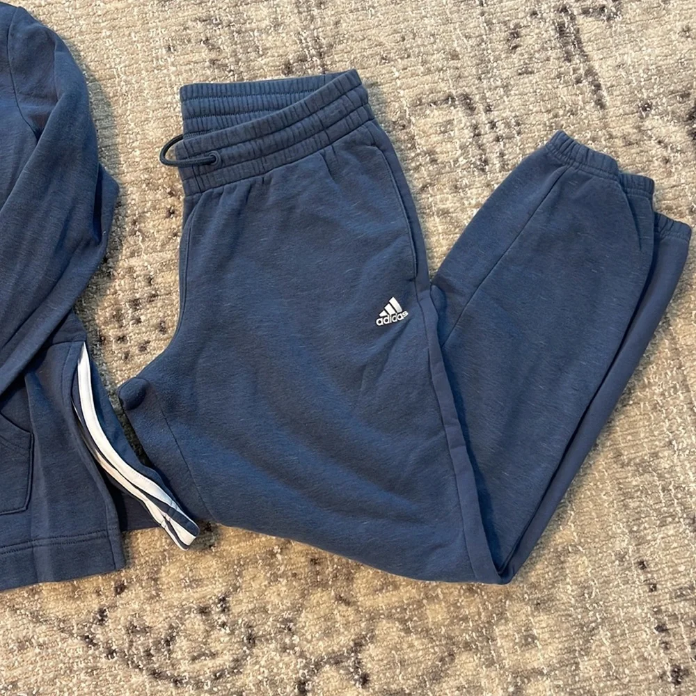 Adidas set - Picture 2 of 4